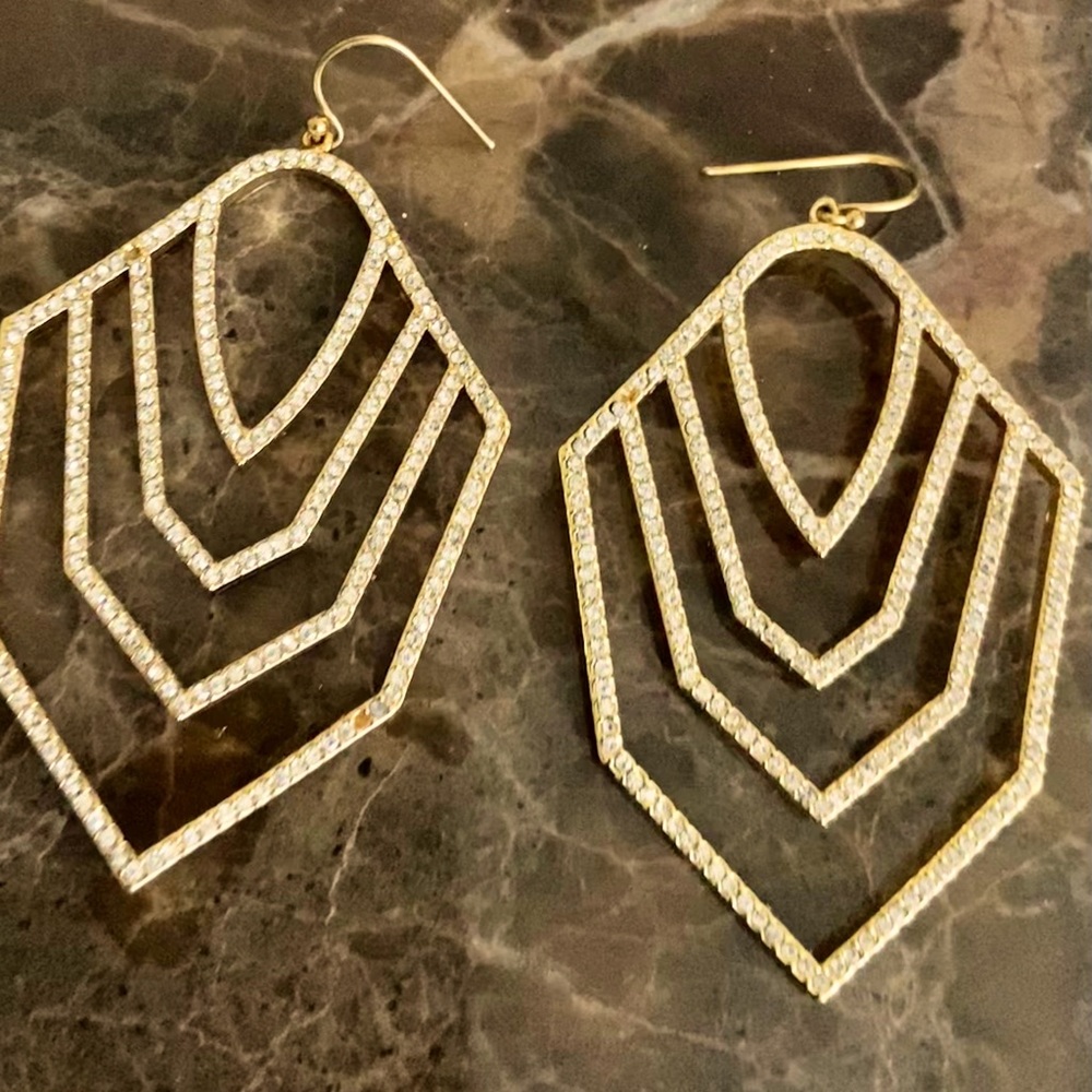 Elegant Gold Geometric Earrings